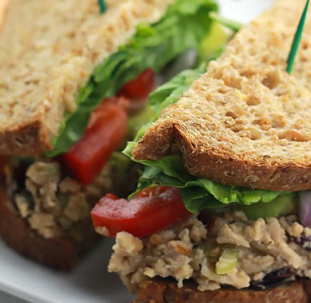 chickpea-salad-sandwich-41